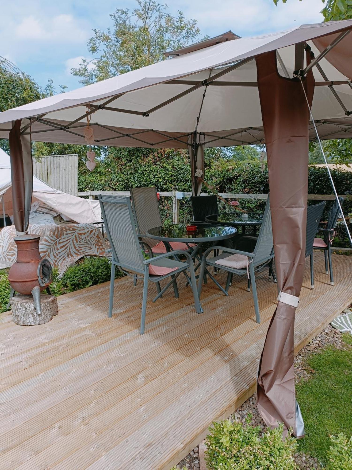 The White Dove Bed And Breakfast With Bell Tents And Private Hot Tubs Coddington  Zewnętrze zdjęcie